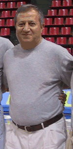 Mete Babaoglu basketball