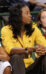 Simone Edwards basketball