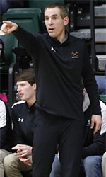 Adam Hiatt basketball