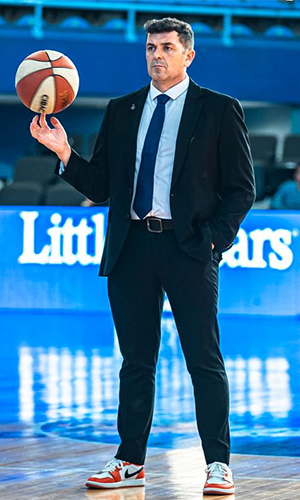 Javier Munoz basketball