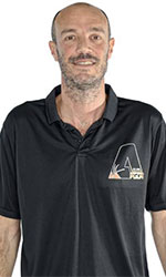 Roi Perl basketball