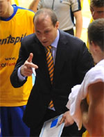 Roberts Stelmahers basketball