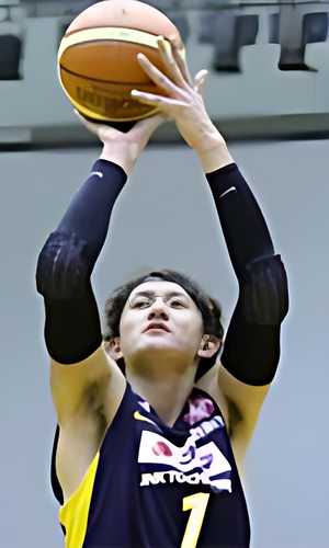 Takuya Kawamura
