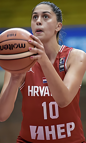 Ana Vojtulek