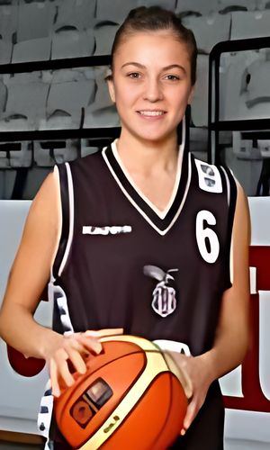 Esra Atacan