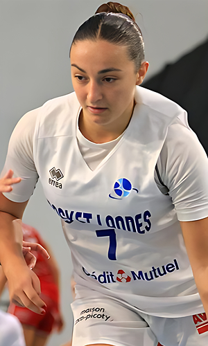 Thea Heleno